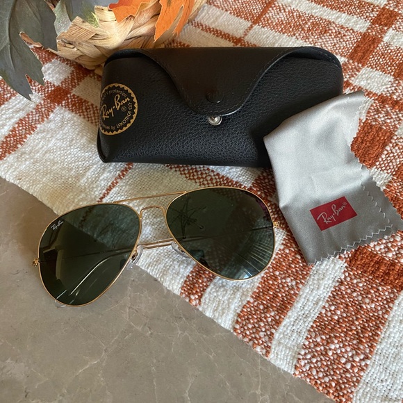 Sunglasses in very good condition 🖤 - Picture 2 of 6